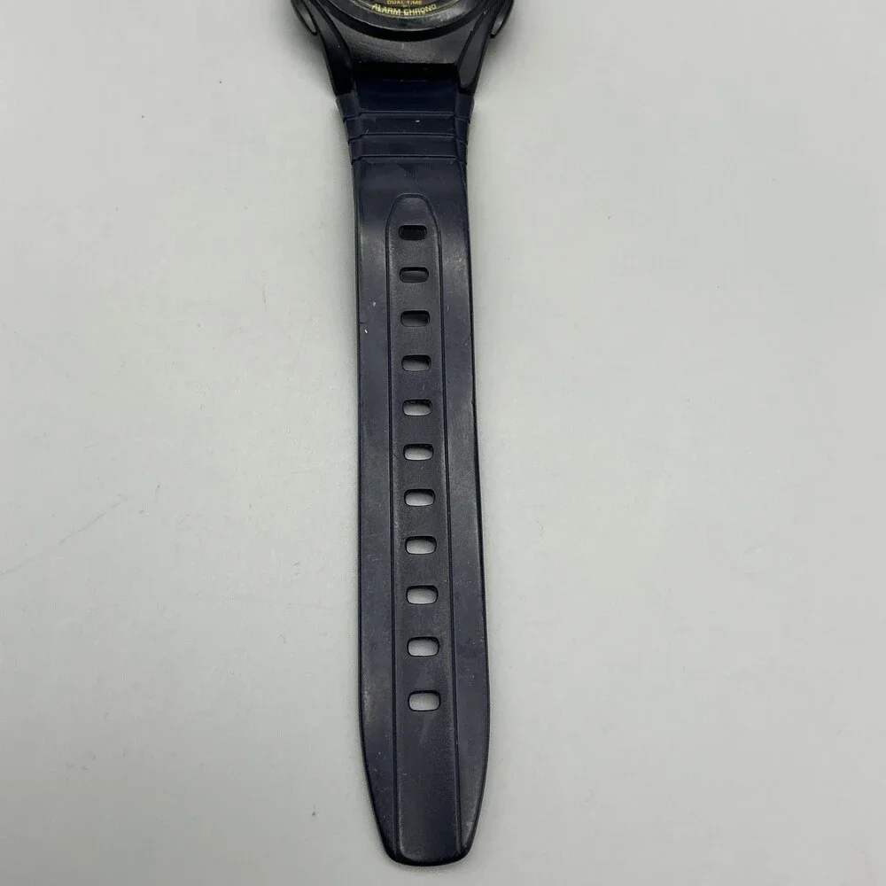 Casio 3233 F-200 Mens Watch 40mm Gray Digital Dial Black Resin Illuminator